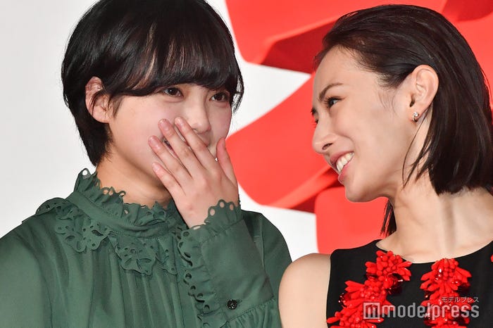 平手友梨奈、北川景子 (C)モデルプレス