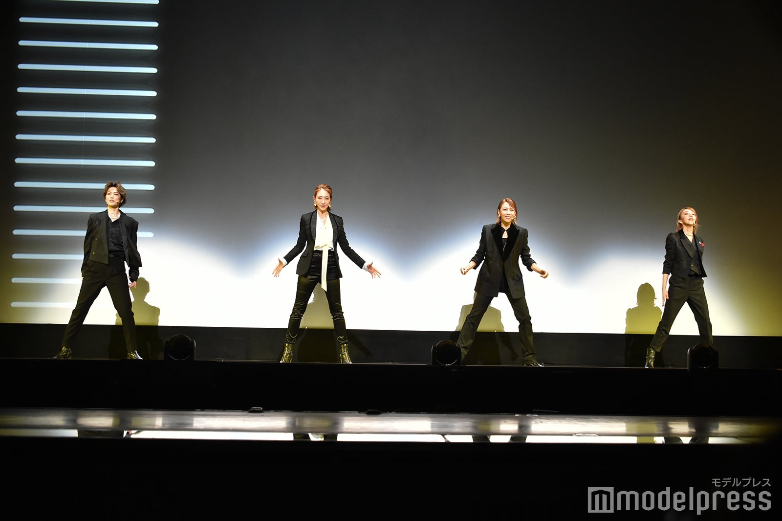 七海ひろき、紅ゆずる、柚希礼音、美弥るりか「第35回東京国際映画祭（TIFF）」オープニングアクトの様子（C）モデルプレス