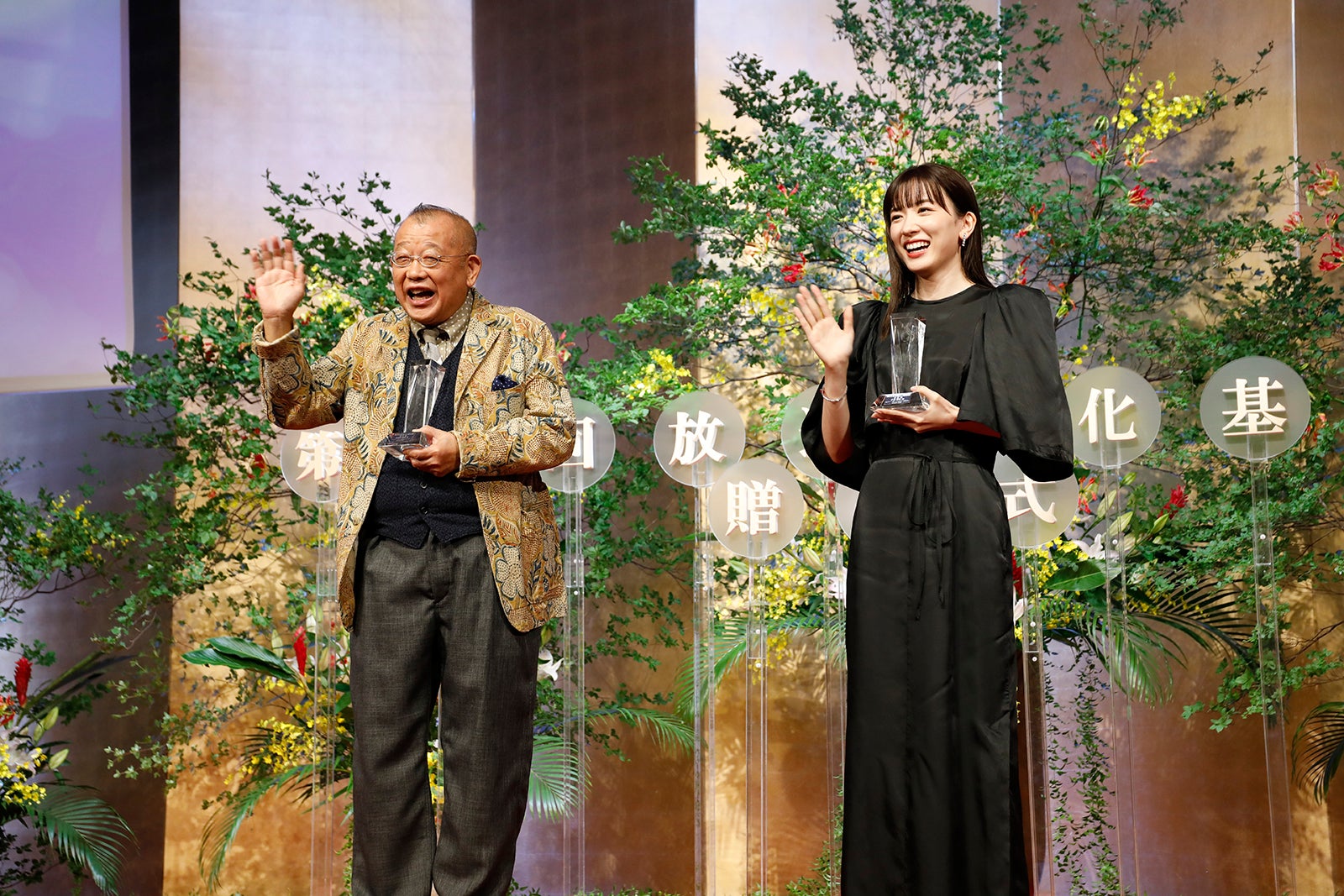 笑福亭鶴瓶、永野芽郁（提供写真）
