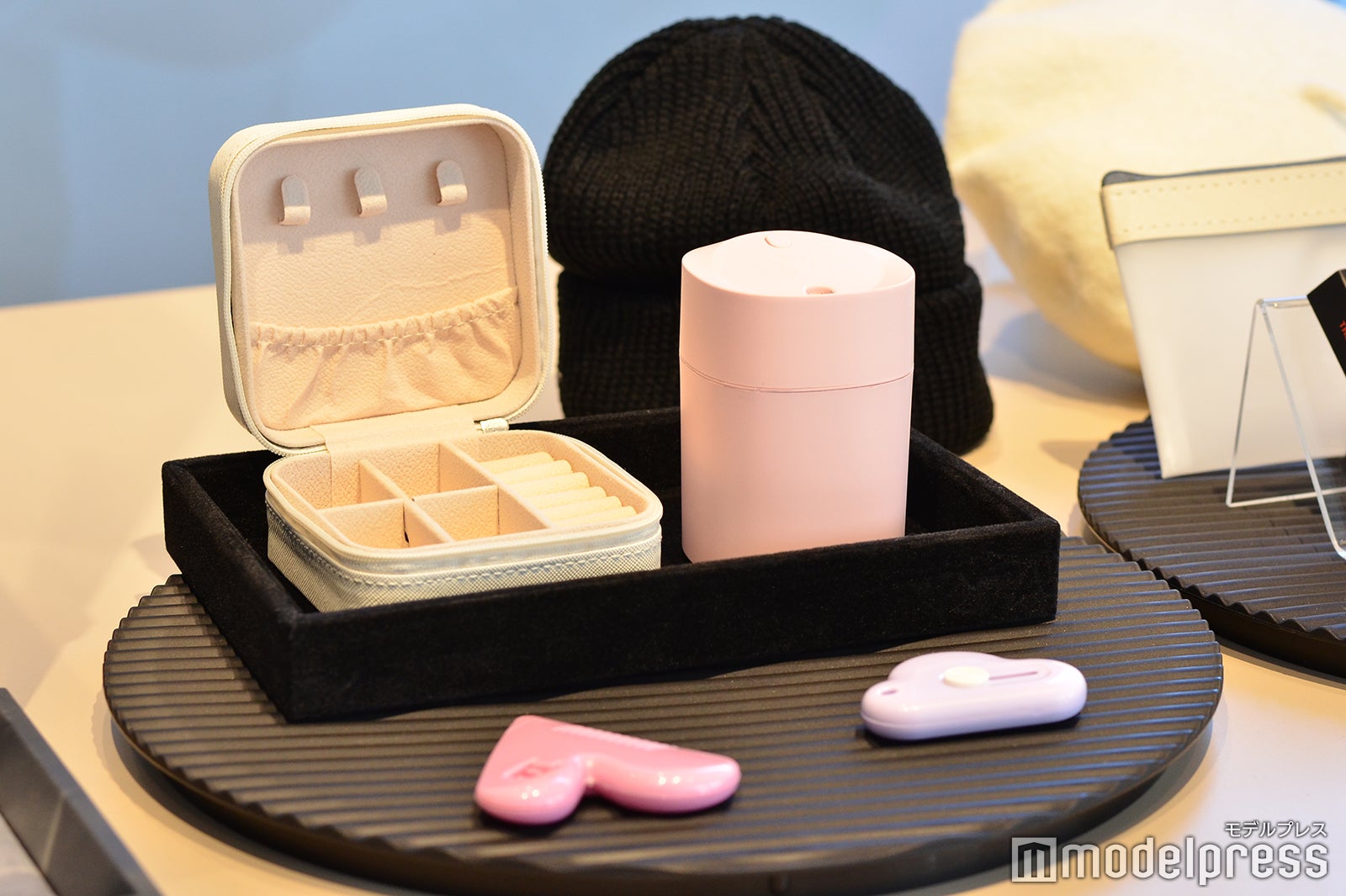 『SHEIN TOKYO』ガチャで当たるグッズ（C）モデルプレス