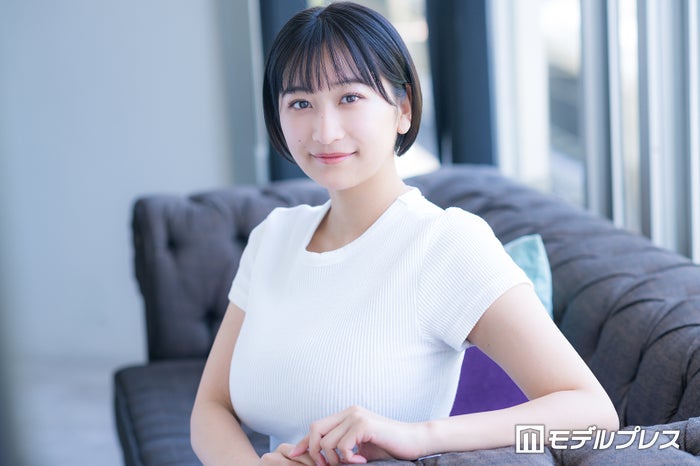 グラビア界衝撃の新人・榎原依那に無限の可能性「清楚キャラと思われてるかもしれないですけど…」＜モデルプレスインタビュー＞