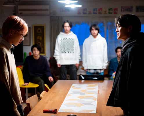 <君の花になる 第9話>弾、あす花とのツーショット流出で活動自粛に 8LOOMの絆に亀裂入り始める<独占コメントあり>