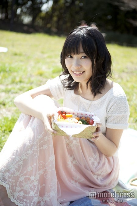 AKB48指原莉乃／「33人の指原莉乃×中村太洸」オフショットより