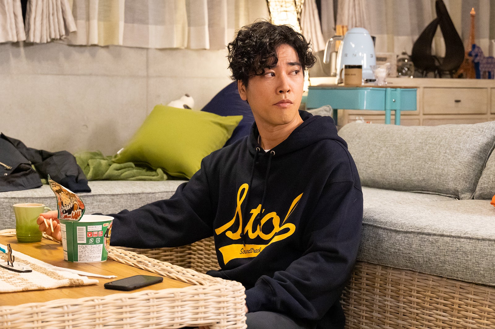 桐谷健太「ケイジとケンジ、時々ハンジ。」第1話より（C）テレビ朝日