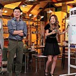 メインMCを務める(左から)大東駿介、加藤浩次、ゲストとして登場した西野カナ