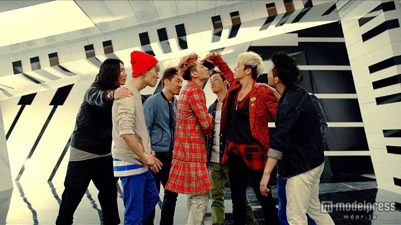 SUPER JUNIOR DONGHAE&EUNHYUK「I WANNA DANCE」ミュージックビデオより