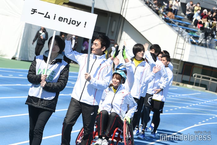 チーム i enjoy!/草なぎ剛、稲村亜美、フィッシャーズ/開会式 (C)モデルプレス