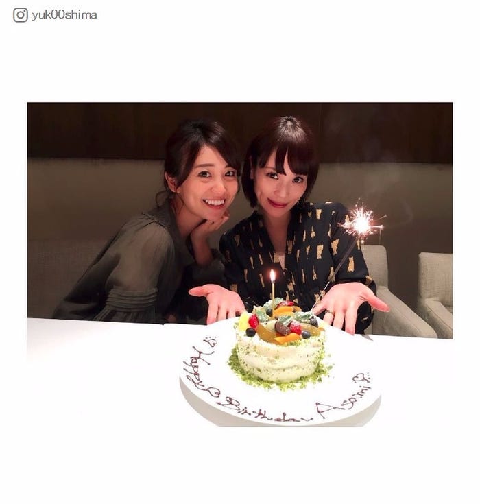 清川あさみ(右)の出産を大島優子(左)がお祝い/大島優子Instagramより