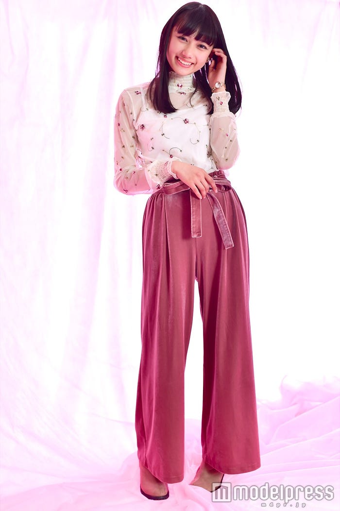 黒崎レイナ(C)モデルプレス