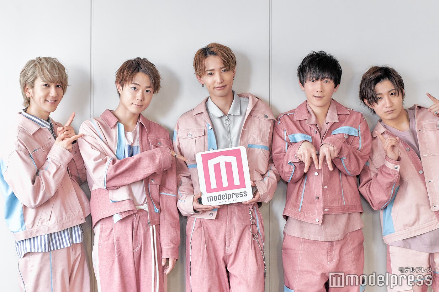 (左から)末吉9太郎、優、TAKA、春斗、綾介 (C)モデルプレス