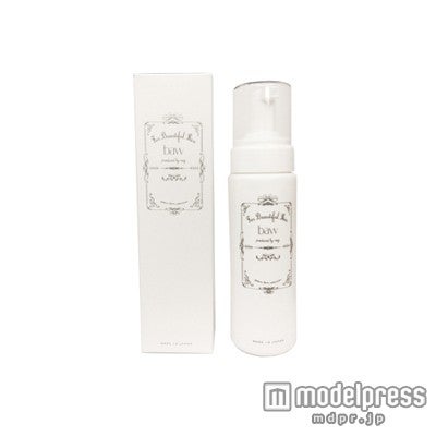 MEGがプロデュースするコスメブランド「baw」洗顔フォーム