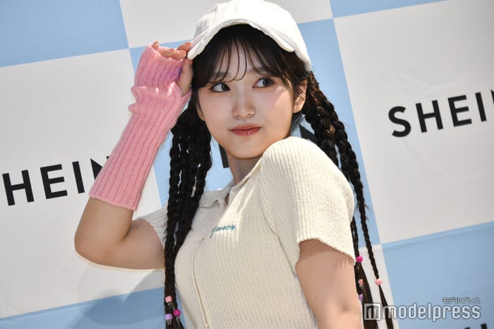 矢吹奈子(C)モデルプレス