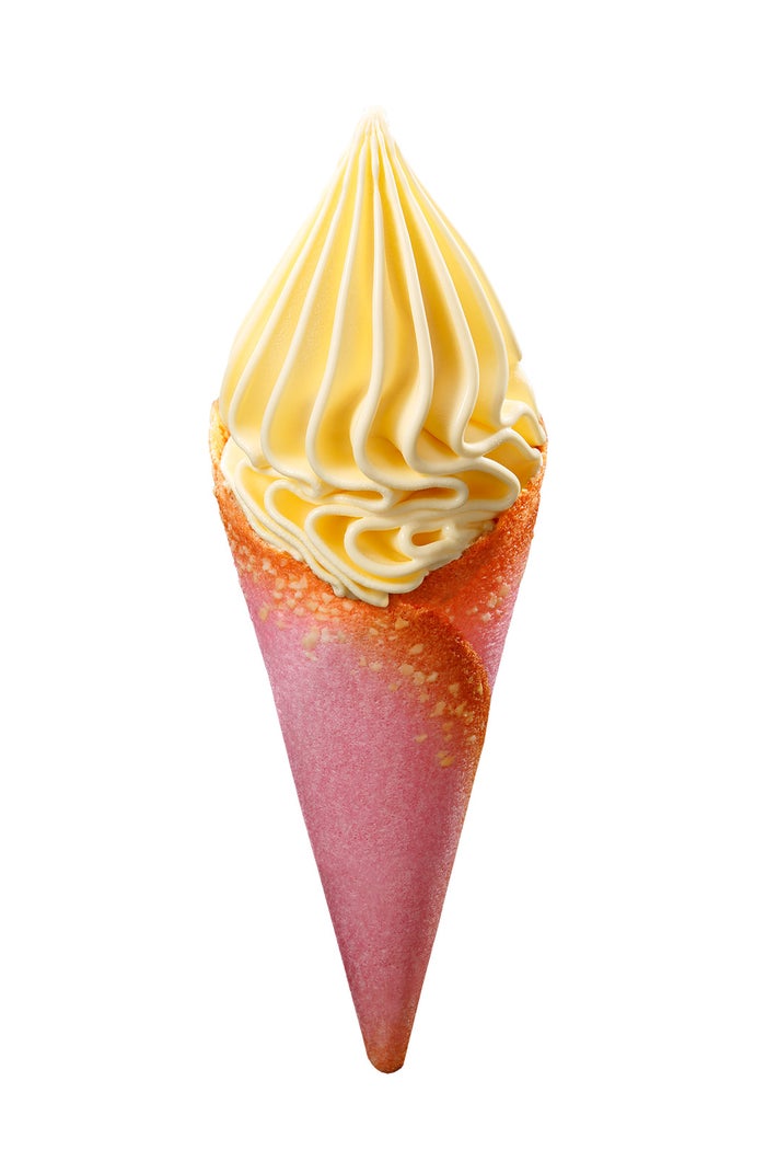 CREMIA the Custard × ベリーラングドシャコーン／画像提供：日世株式会社