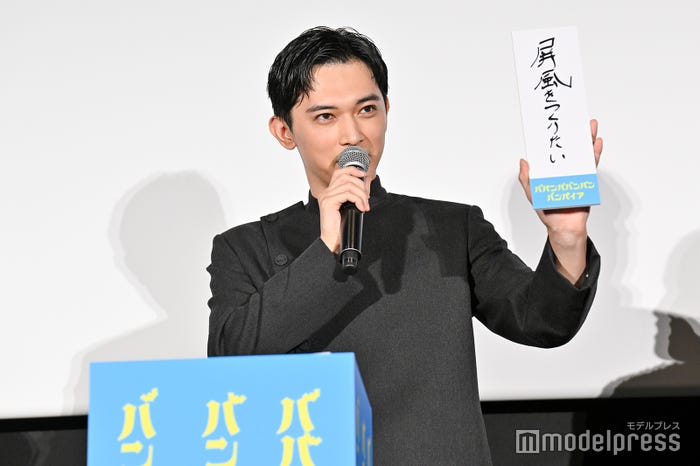 吉沢亮(C)モデルプレス