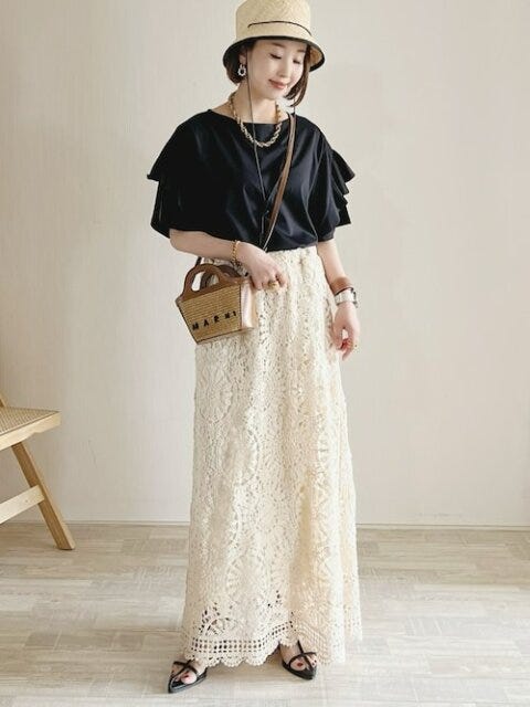 白スカート　コーデ　夏