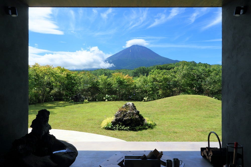 「アブラサスホテル 富士河口湖」富士山を全室から眺められる“1日1組”貸切ホテル