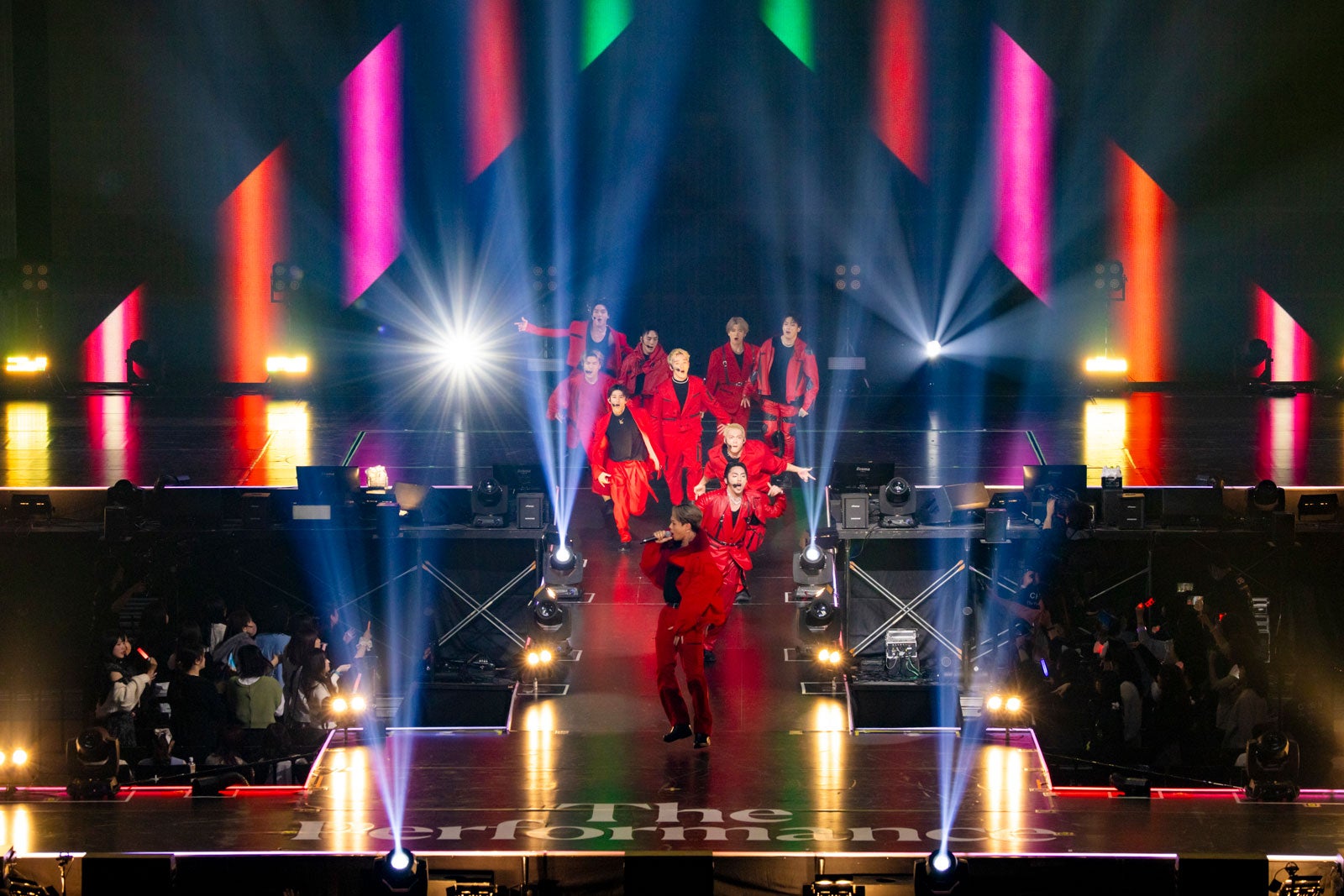 THE JET BOY BANGERZ（C）The Performance／撮影：田中聖太郎写真事務所