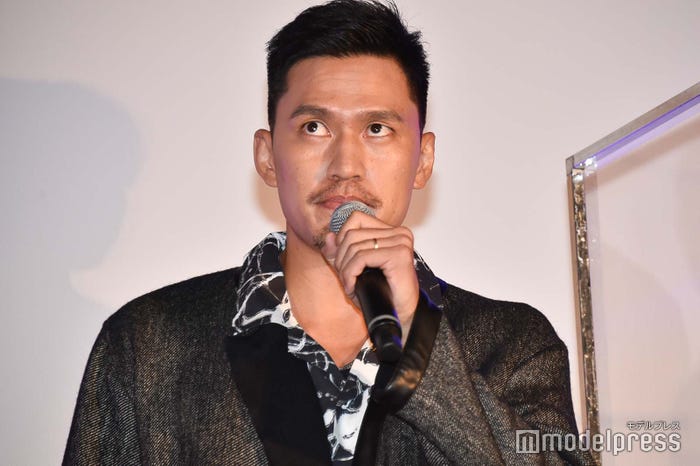 「志尊淳です」と挨拶した小柳心 (C)モデルプレス