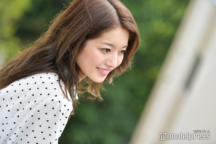 小室安未 (C)モデルプレス