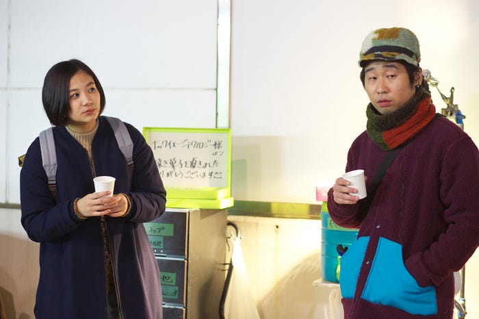 清水富美加、前野朋哉 (C)山本幸久/集英社・「笑う招き猫」製作委員会