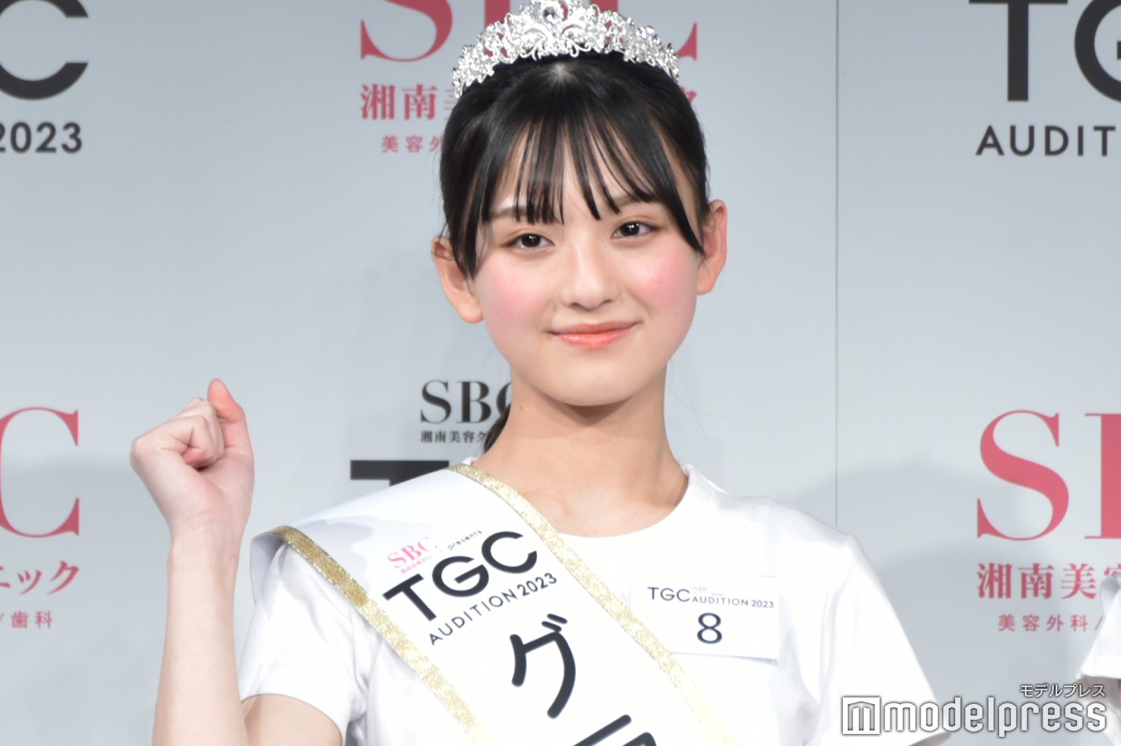 貫地谷商店 プロフィ必読 即購入不可　　吉田朱里セット② STU48福⽥朱⾥、地元・香川でランウェイ 爽やかルックで色白美脚