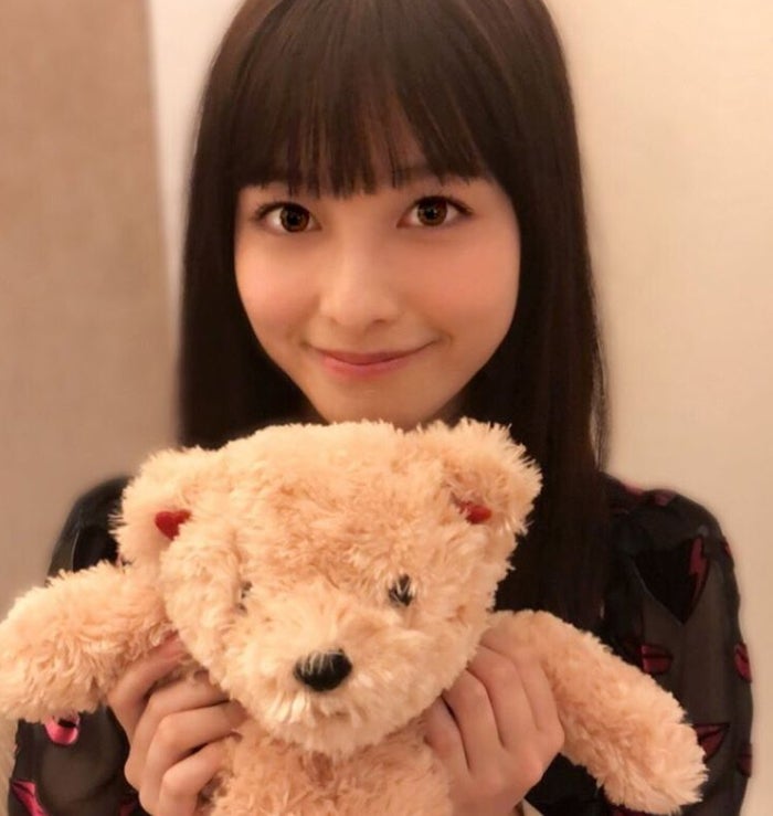 橋本環奈×テディベアに悶絶するファン続出「天使」「可愛さ限界知らず」の声