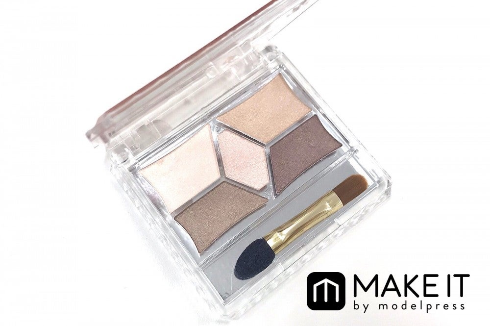 キャンメイク／パーフェクトスタイリストアイズ／11ローズベージュ／780円（税抜） (C)メイクイット