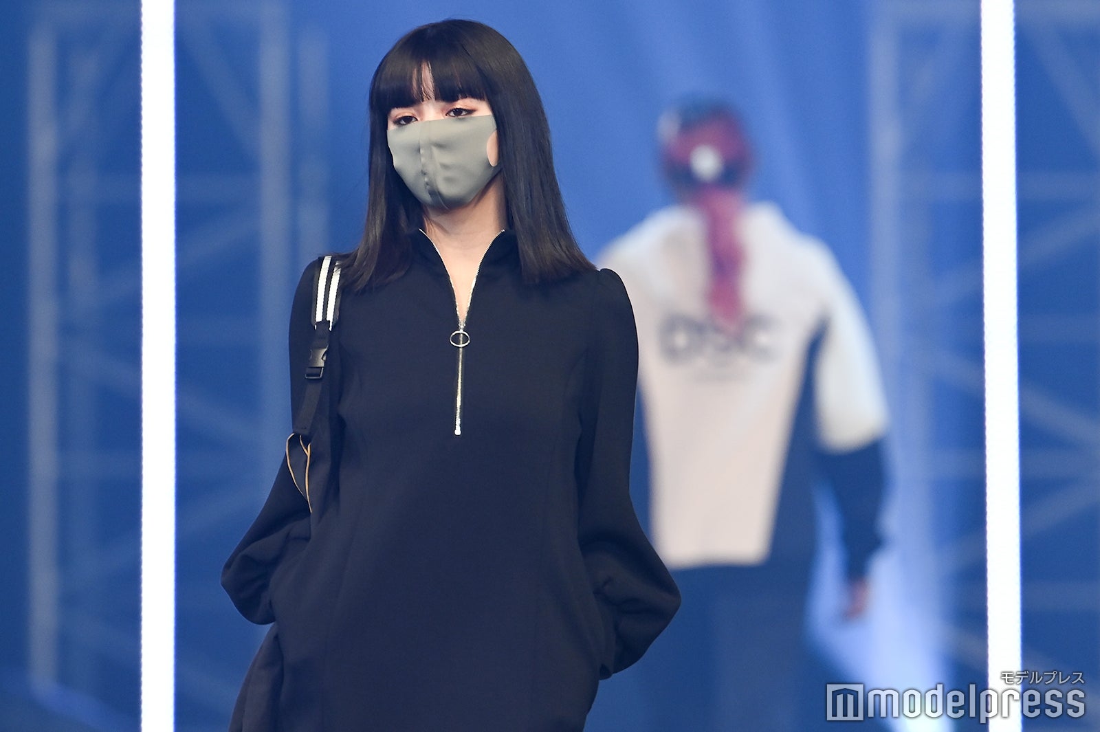 マスクで登場したモデルたち（C）モデルプレス