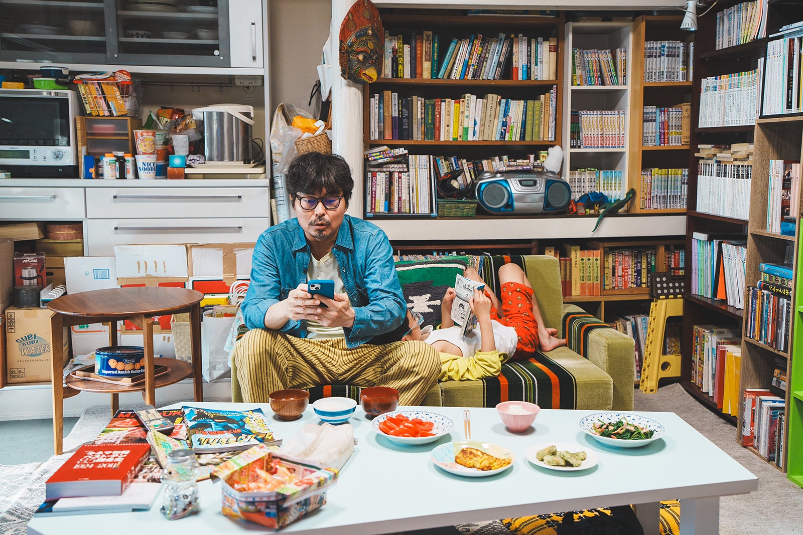 小澤征悦、嶋田鉄太「こんばんは、朝山家です。」第1話（C）ABCテレビ