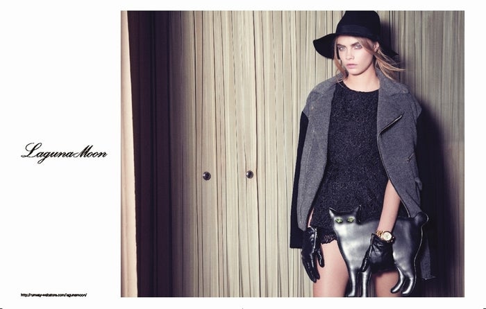 「LagunaMoon」の2012AUTUMN/WINTERカタログモデルに起用されたCara Delevingne(カーラ・デレヴィーニュ)