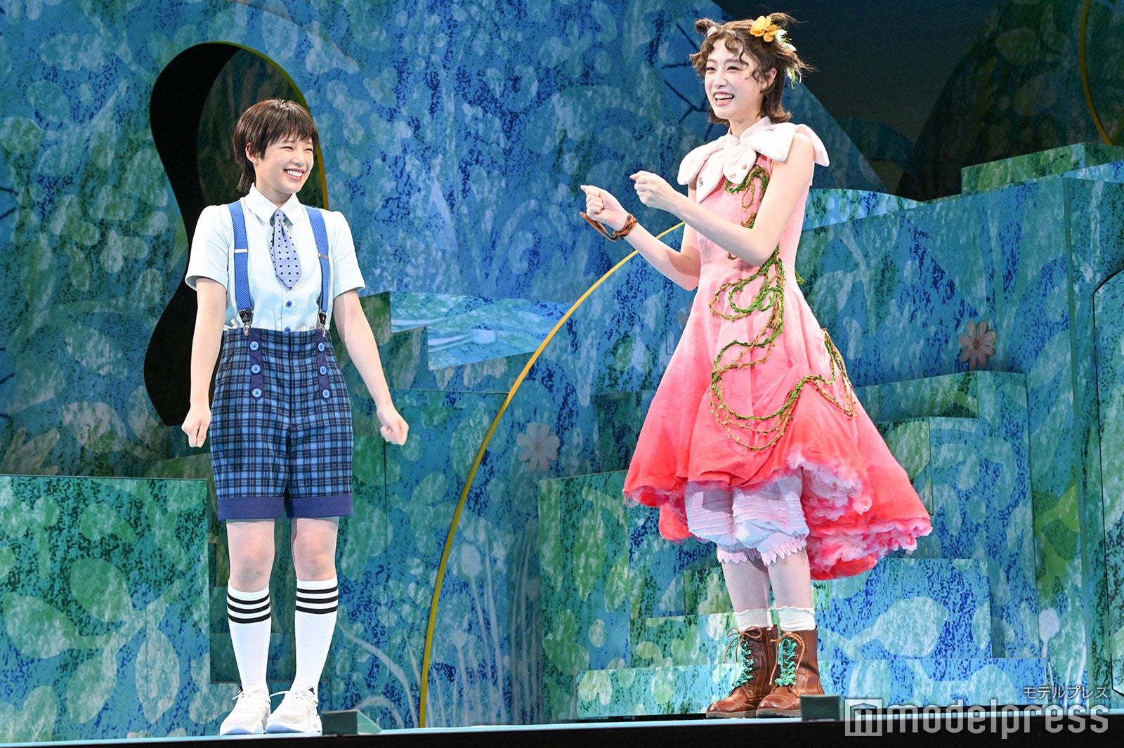 石井杏奈、高橋ひかる （C）モデルプレス