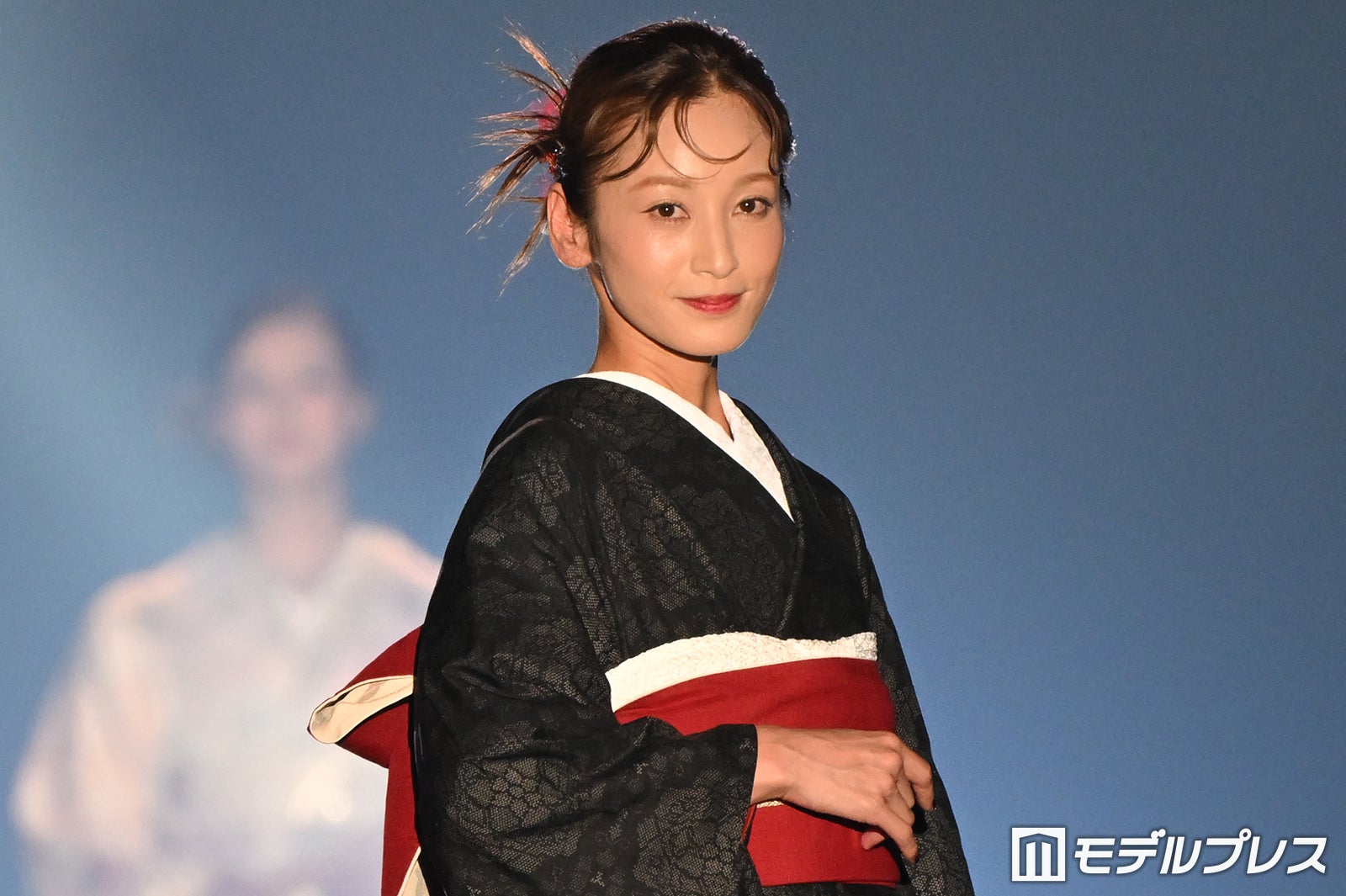 西山茉希、10年ぶり「TGC」登場 地元・新潟で上品な着物の着こなし「死ぬほど緊張しました」【TGC新潟2026】