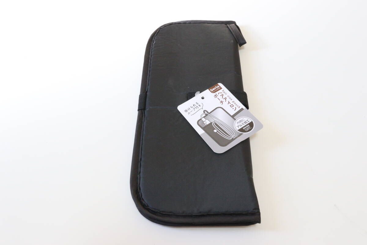 セリア　ヘアアイロンポーチ