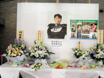 【オート】川口 鈴木辰己さんの献花台を設置 60代のファンは「ゲイリーという車でよく頑張ってくれた」と感謝