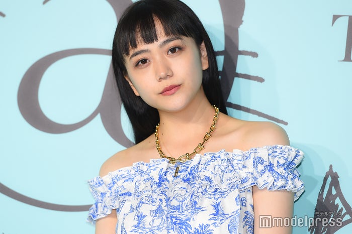 松井愛莉 弟 高校サッカー松井蓮之選手をスタンド応援 遺伝子すごい と話題に モデルプレス