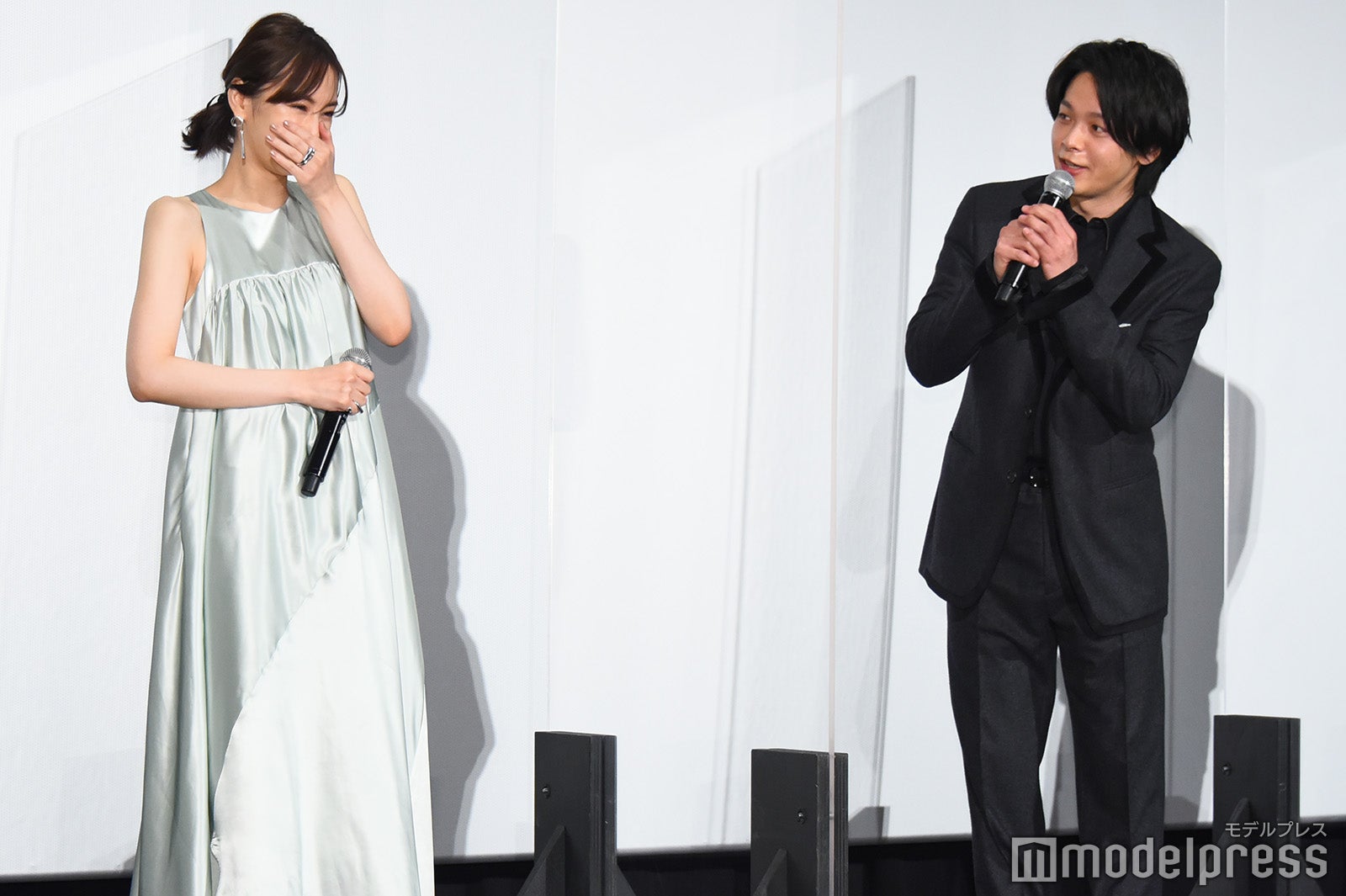 北川景子、中村倫也 （C）モデルプレス