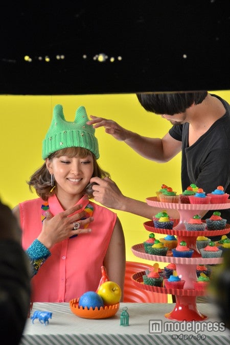 日本人スタッフとも和やかに談笑