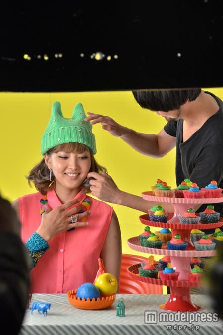 日本人スタッフとも和やかに談笑