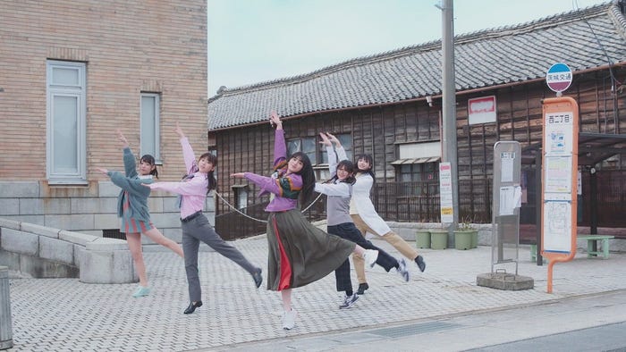 阪口珠美、岩本蓮加、大園桃子、与田祐希、久保史緒里 (提供画像)