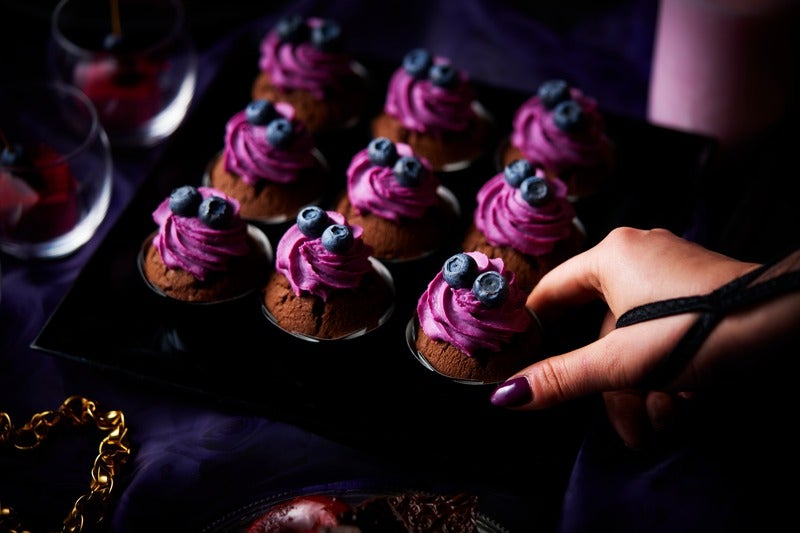 PURPLE SWEETS COLLECTION -DANCE MACABRE／画像提供：マイステイズ・ホテル・マネジメント