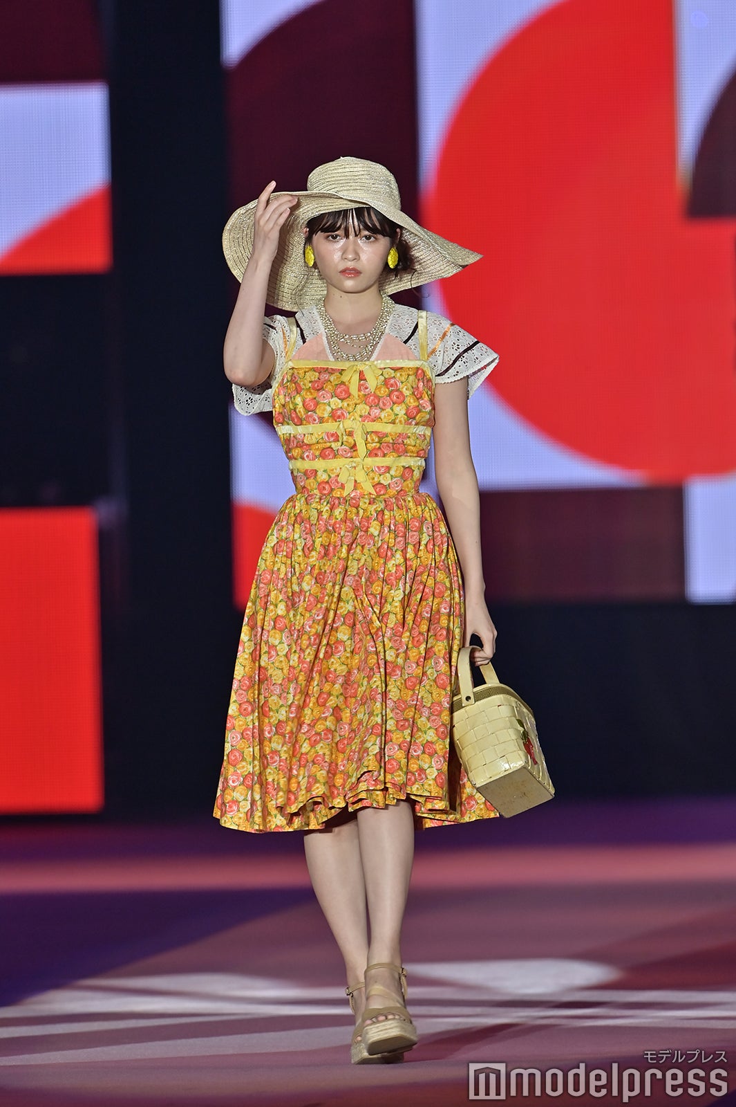 （C）モデルプレス