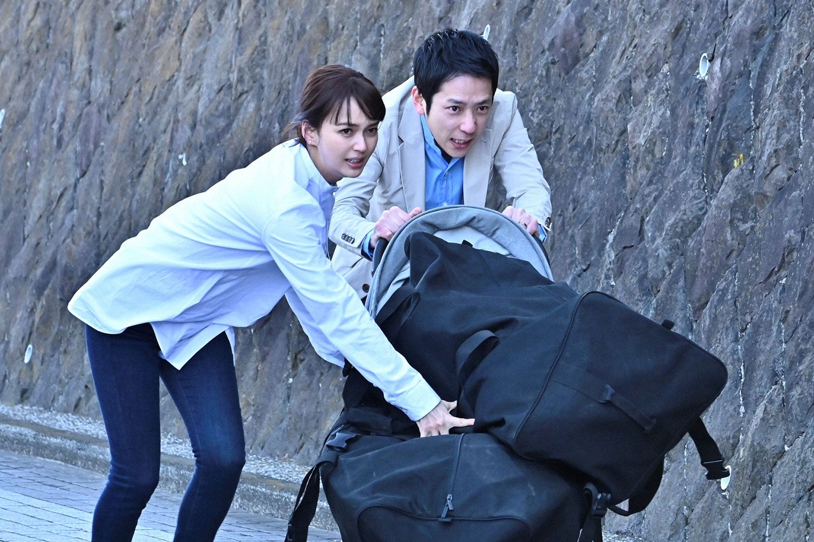 「マイファミリー」初回、二宮和也の迫真演技に反響 東堂（濱田岳）に新事実…犯人の考察盛り上がる