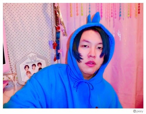 ぺえ“初の青髪”イメチェンに反響「めっちゃ似合う」