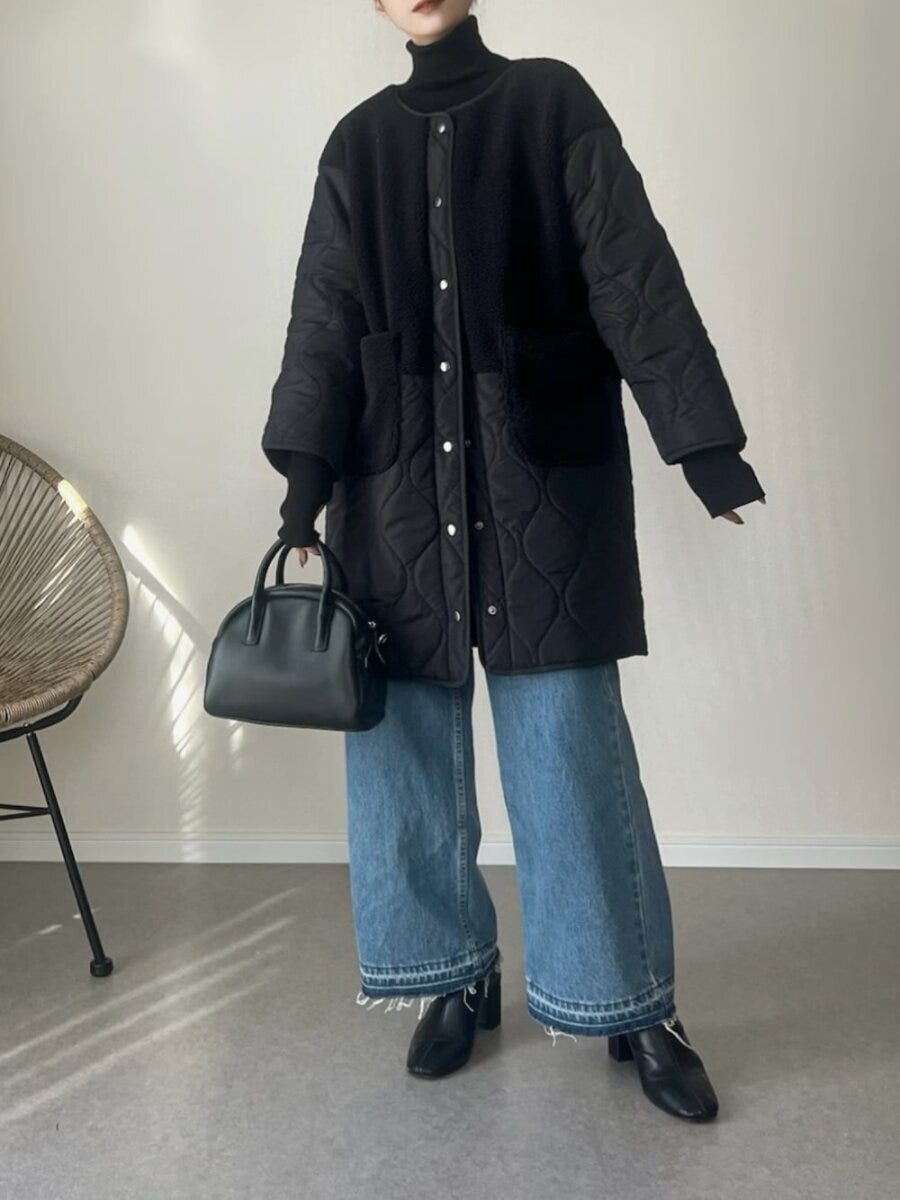 黒タートルノーカラーコーデ 2026冬春大人女性おすすめ黒タートルノーカラーコーデ