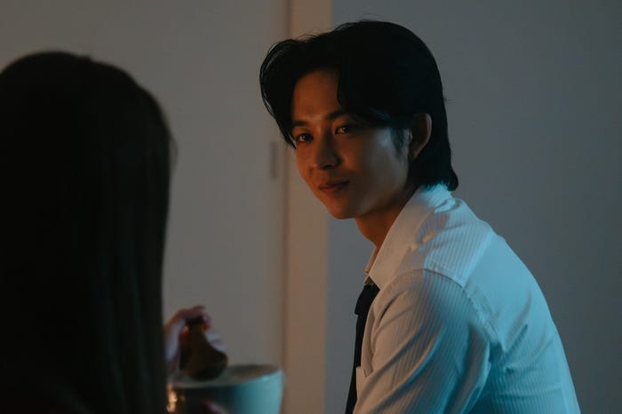 鈴木仁「復讐カレシ~溺愛社長の顔にはウラがある~」第3話(C)「復讐カレシ~溺愛社長の顔にはウラがある~」製作委員会・MBS