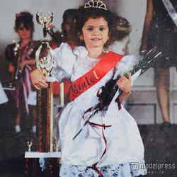 子どもの頃のセレーナ・ゴメス。Selena Gomez Twitter