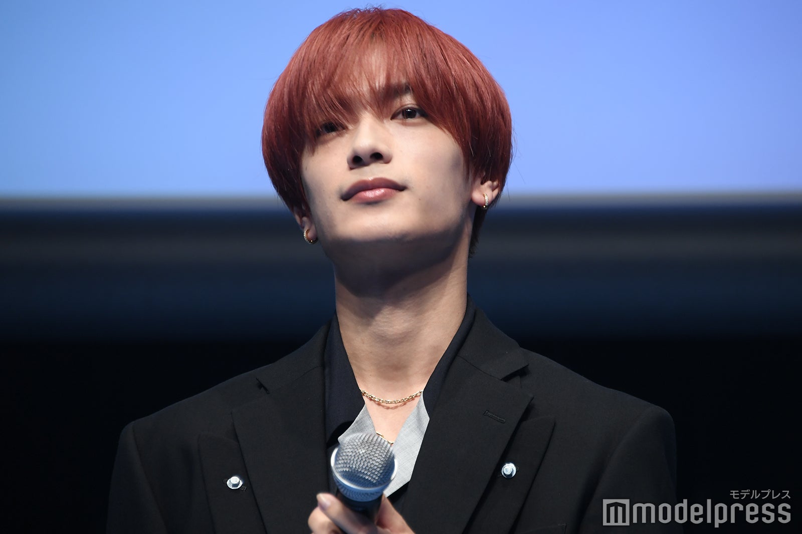 「木やん～！」みたいなウッド系の香水が好きな高橋恭平（C）モデルプレス