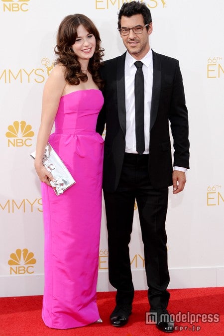 （左から）ゾーイ・デシャネル、ジェイコブ・ペチェニック