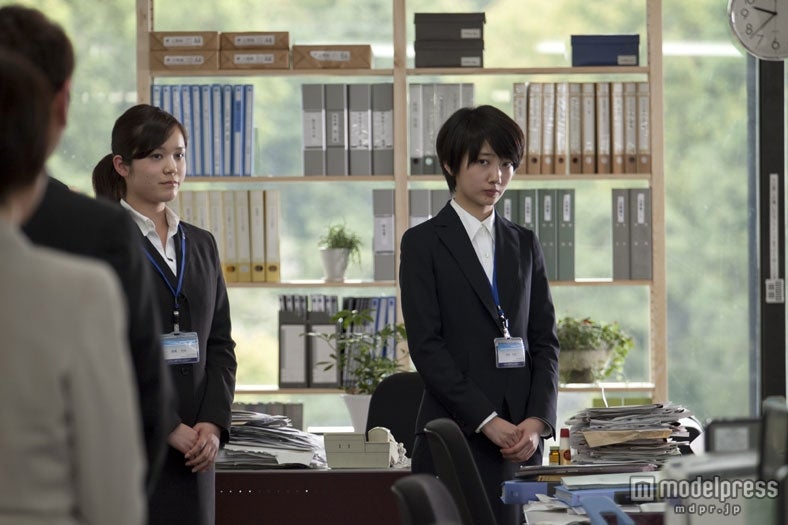 波瑠／NTT ドコモ「dマーケット BOOKストア」新TVCM「新社会人のきみへ」編メイキングショット