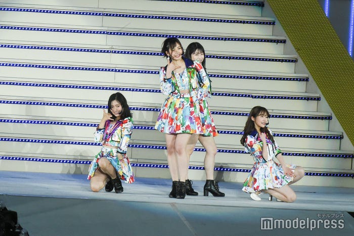 北原里英、大家志津香、横山由依、指原莉乃「指原莉乃卒業コンサート~さよなら、指原莉乃~」(C)モデルプレス